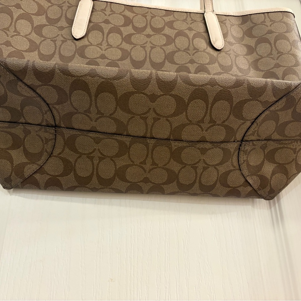 Coach Brown Tote with Red and Orange Love Print - Picture 5 of 9